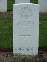 Wulverghem-Lindenhoek Road Military Cemetery - Musguin, B V G
