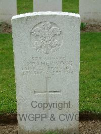 Wulverghem-Lindenhoek Road Military Cemetery - Netherwood, F