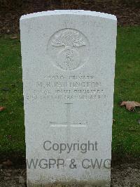 Wulverghem-Lindenhoek Road Military Cemetery - Partington, Miles Robert