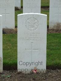 Wulverghem-Lindenhoek Road Military Cemetery - Reed, C