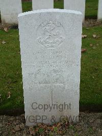 Wulverghem-Lindenhoek Road Military Cemetery - Royle, Archibald Warner
