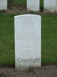 Wulverghem-Lindenhoek Road Military Cemetery - Sampson, Thomas