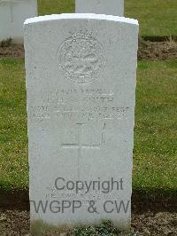 Wulverghem-Lindenhoek Road Military Cemetery - Smith, F H W