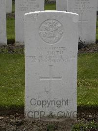 Wulverghem-Lindenhoek Road Military Cemetery - Smith, J