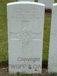 Wulverghem-Lindenhoek Road Military Cemetery - Smith, William