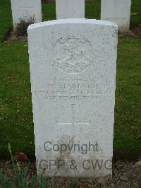 Wulverghem-Lindenhoek Road Military Cemetery - Stanford, W