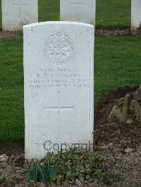 Wulverghem-Lindenhoek Road Military Cemetery - Stewart, R F