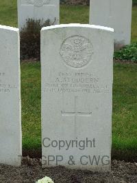 Wulverghem-Lindenhoek Road Military Cemetery - Stoddern, A