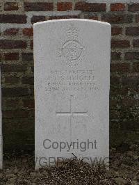 Wulverghem-Lindenhoek Road Military Cemetery - Stodgell, J T