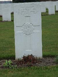 Wulverghem-Lindenhoek Road Military Cemetery - Stratton, S A