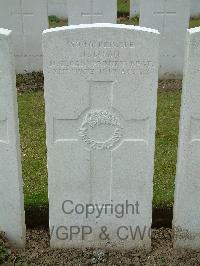 Wulverghem-Lindenhoek Road Military Cemetery - Todd, James