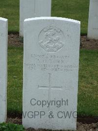 Wulverghem-Lindenhoek Road Military Cemetery - Turk, A H