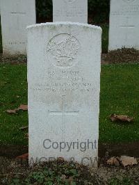 Wulverghem-Lindenhoek Road Military Cemetery - Webster, Colin Ailesbury