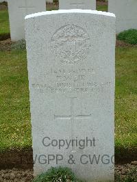 Wulverghem-Lindenhoek Road Military Cemetery - Weir, E