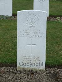 Wulverghem-Lindenhoek Road Military Cemetery - Whittle, Arthur