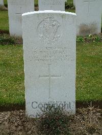 Wulverghem-Lindenhoek Road Military Cemetery - Williams, R