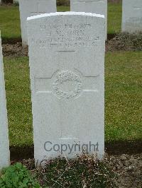 Wulverghem-Lindenhoek Road Military Cemetery - York, Henry Maldron