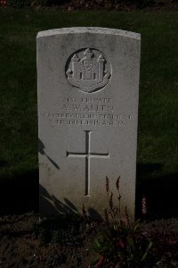 Houplines Communal Cemetery Extension - Allen, A W