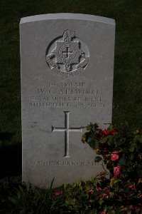 Houplines Communal Cemetery Extension - Attwood, William Charles