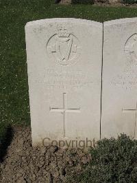 Houplines Communal Cemetery Extension - Cronshaw, J