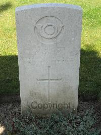 Houplines Communal Cemetery Extension - Foster, R