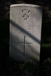 Houplines Communal Cemetery Extension - Radley, John Rueben