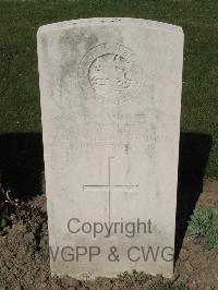 Houplines Communal Cemetery Extension - Wales, C