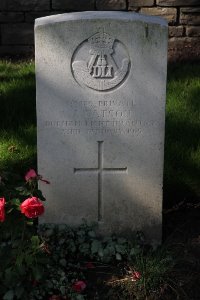 Houplines Communal Cemetery Extension - Watson, John