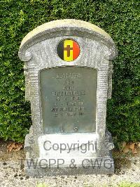 Le Mans West Cemetery - Anglaire, LÃ©once
