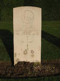 Le Mans West Cemetery - Fowler, Ronald