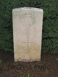 Le Mans West Cemetery - Haines, Reginald Ernest