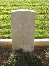 Le Mans West Cemetery - Hewett, Ronald James