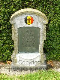 Le Mans West Cemetery - Josse, Lucien