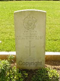 Le Mans West Cemetery - Jones, Rhys Webb