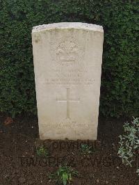 Le Mans West Cemetery - Lowe, Alfred