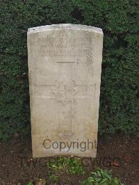 Le Mans West Cemetery - Treadwell, H