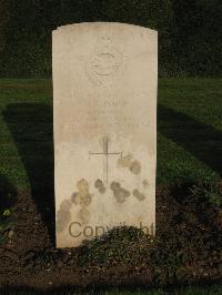 Le Mans West Cemetery - Vipond, Harry