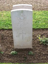 Le Mans West Cemetery - Watson, John Russell