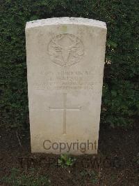 Le Mans West Cemetery - Watson, J