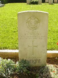 Le Mans West Cemetery - Withers, Kenneth Fred