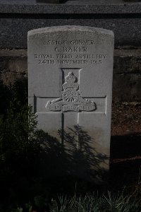 Bois Grenier Communal Cemetery - Baker, Charles