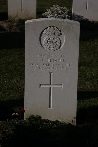 Bois Grenier Communal Cemetery - Bedder, L C