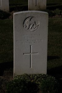 Bois Grenier Communal Cemetery - Bogue, F