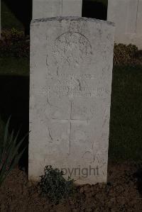 Dranoutre Military Cemetery - Bond, A