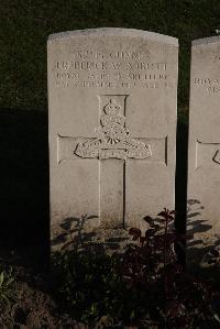 Coxyde Military Cemetery - Abbott, Frederick William