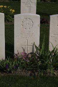 Coxyde Military Cemetery - Adams, W C