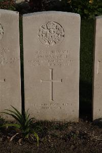 Coxyde Military Cemetery - Bell, Thomas