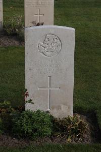 Coxyde Military Cemetery - Onion, Willie