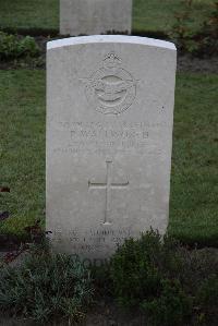 Coxyde Military Cemetery - Wallworth, Philip