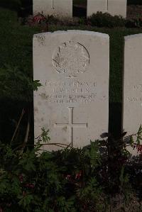 Coxyde Military Cemetery - Wealls, I